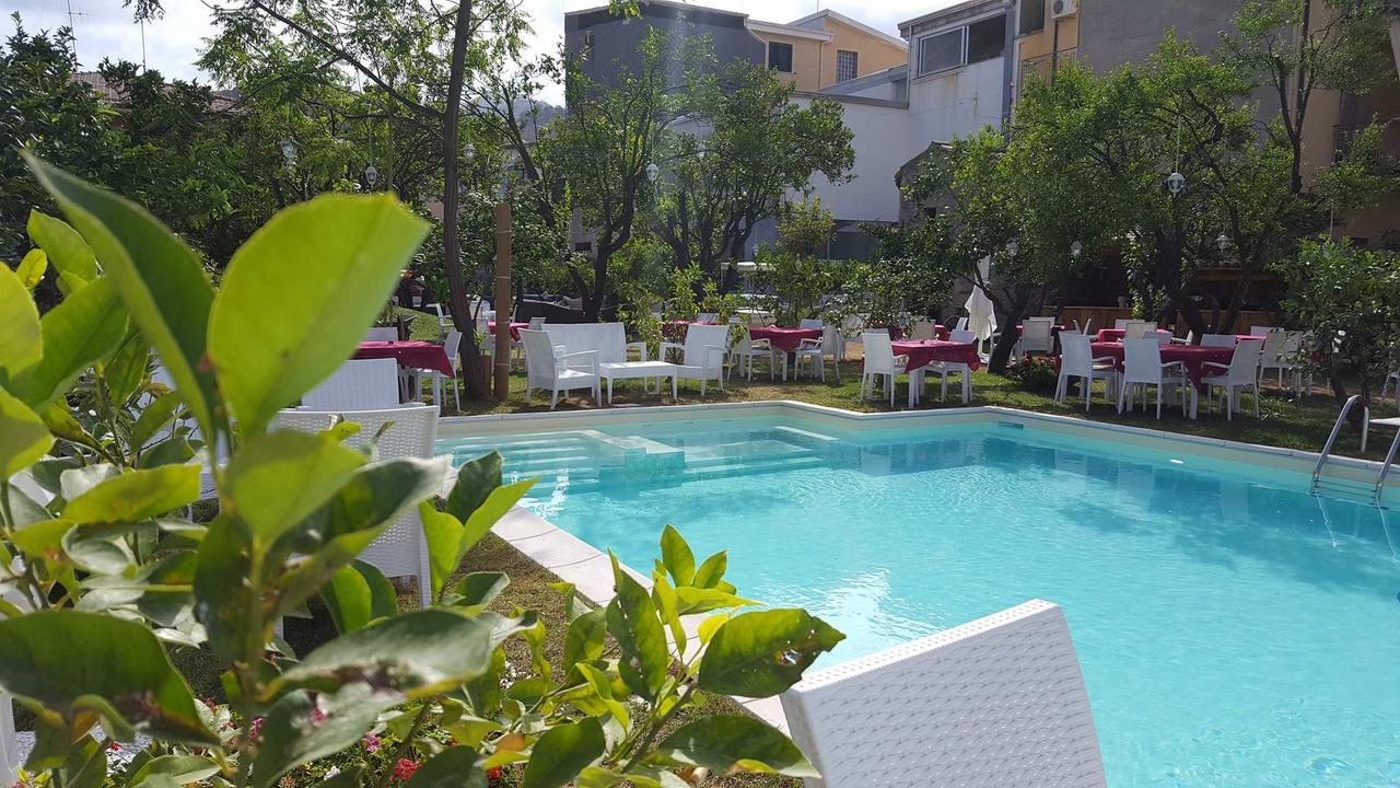 Villa Esmeralda Amantea Buitenkant foto
